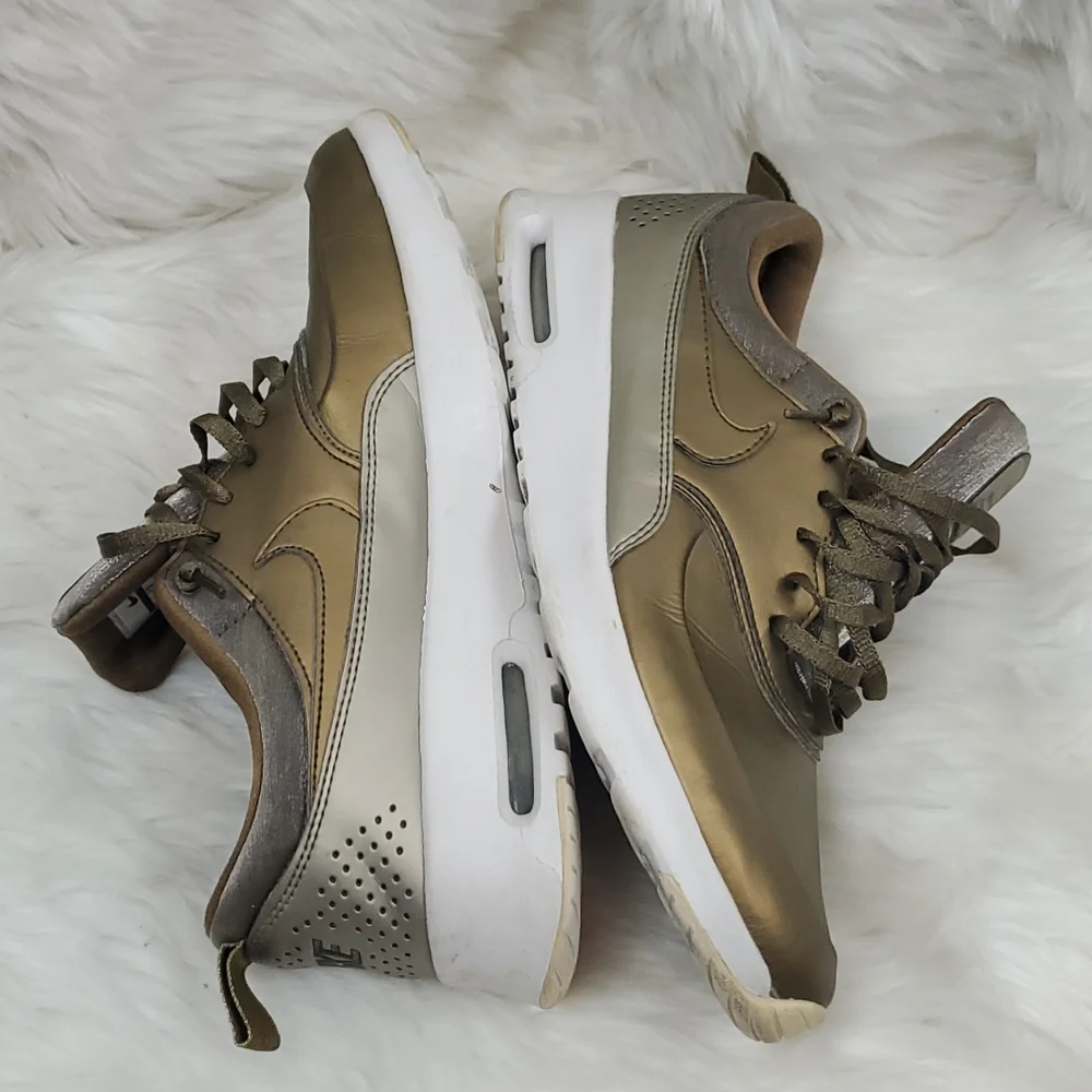 Nike Women's Air Max Thea in Metallic Hematite size 9